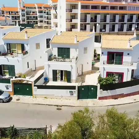 Villa Golfinho By Sunny Deluxe