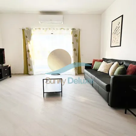 Villa Golfinho By Sunny Deluxe