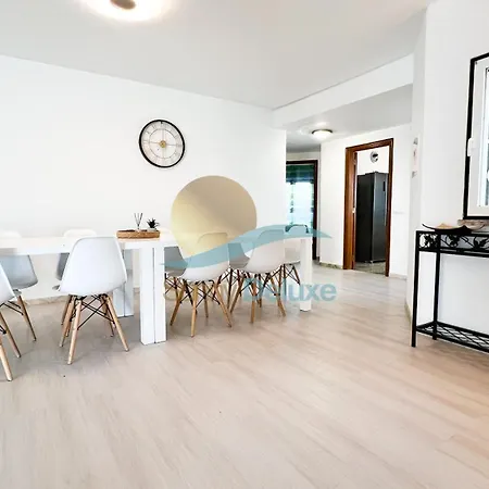 Villa Golfinho By Sunny Deluxe Villa *