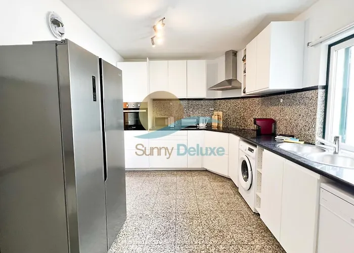 Golfinho By Sunny Deluxe Villa