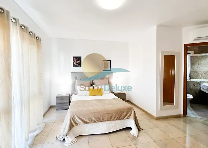 Golfinho By Sunny Deluxe * Albufeira